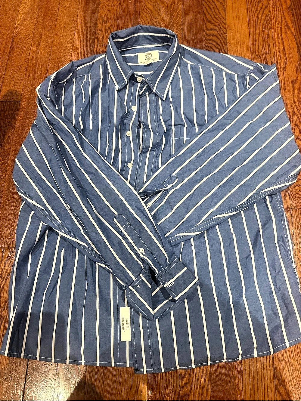 American Eagle Men's Striped Button Down Blue & White Size Large